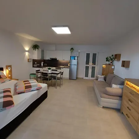 Apartman Lipno S Vyhledem Na Jezero Lipno nad Vltavou Exterior photo